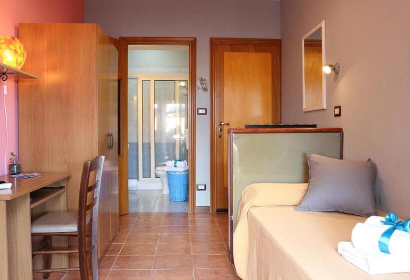 اتاق اکونومی یک تخته, B&b La Murina