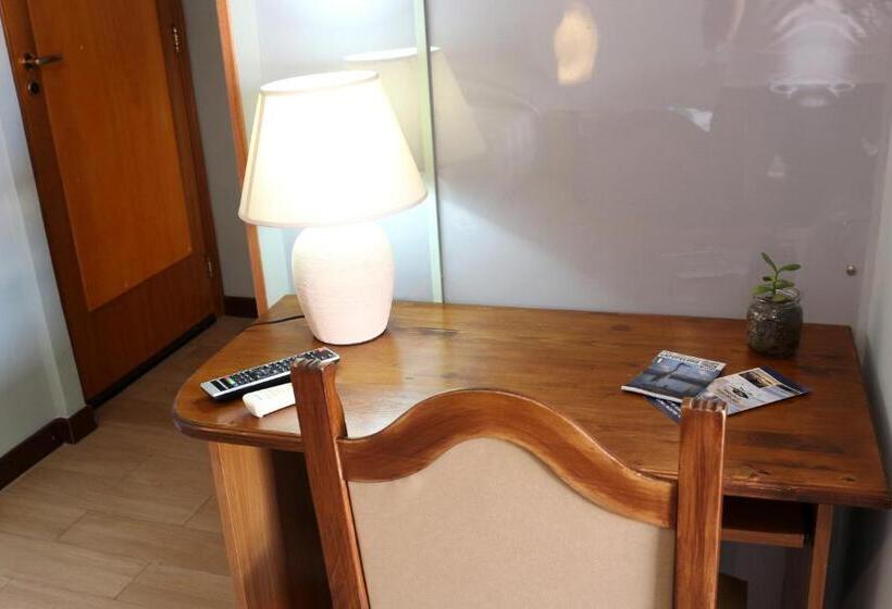 غرفة قياسية ثلاثية مزودة بشرفة, B&b La Murina