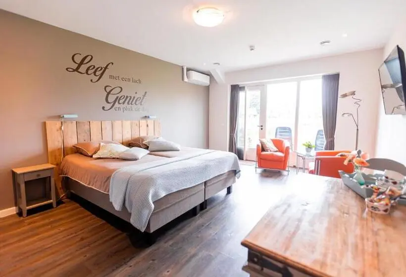 スーペリアールーム, B&b In Ons Straatje