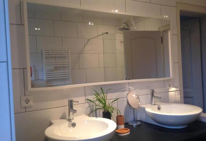 إستوديو قياسى, Au Numéro 6