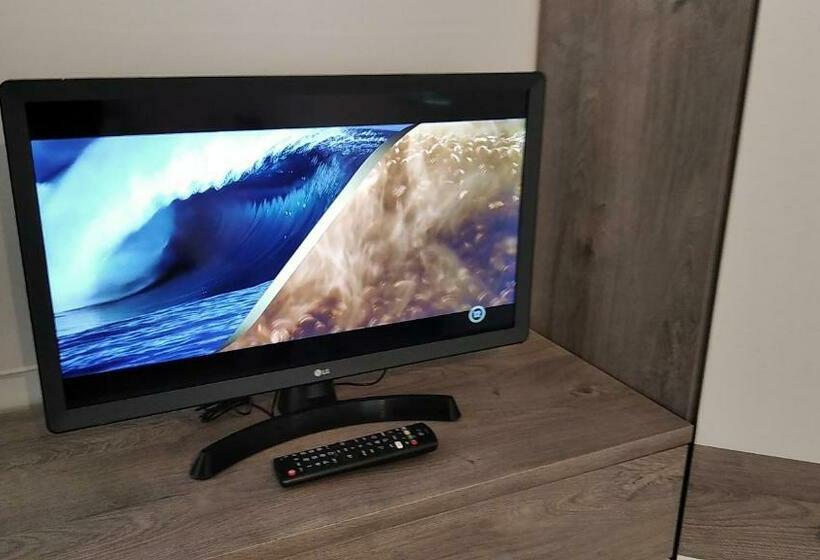 エコノミールーム, Hostel Maros