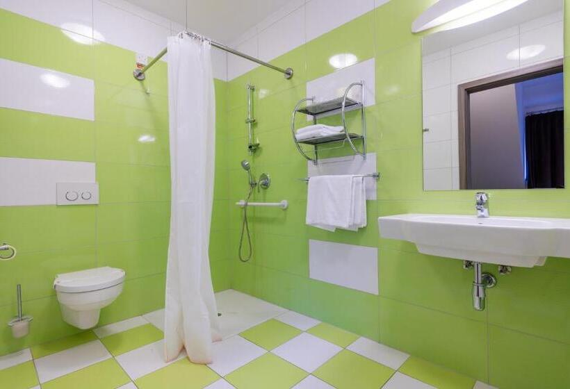 اتاق استاندارد برای معلولان, Dvorec Trebnik Sobe