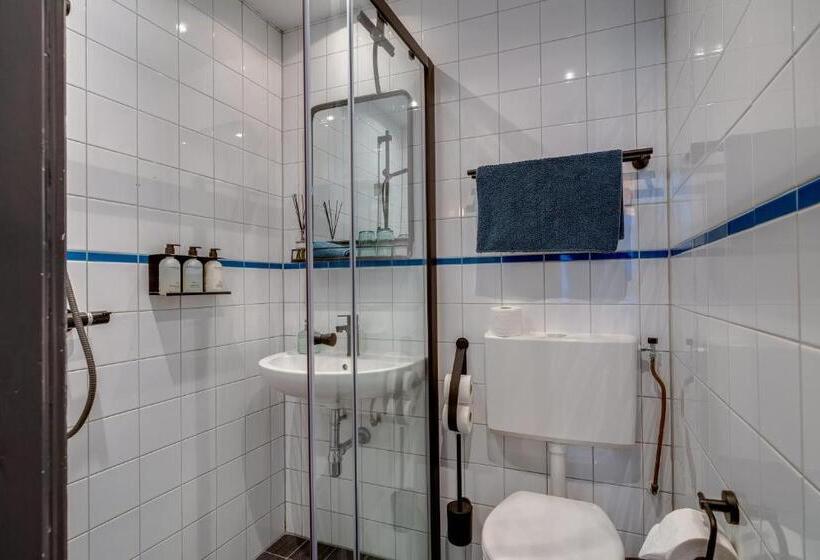 اتاق استاندارد, Seventyfive