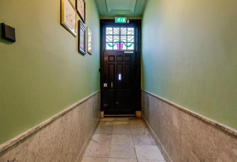 اتاق لوکس, Seventyfive