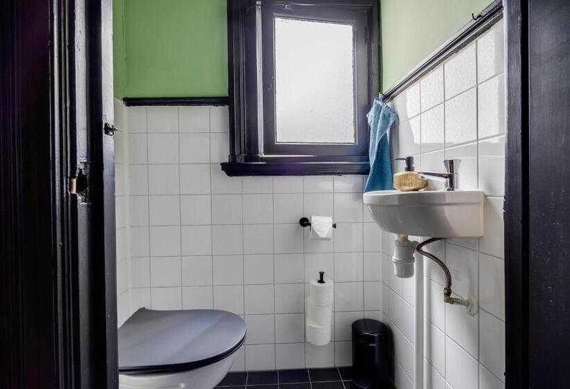 اتاق لوکس, Seventyfive