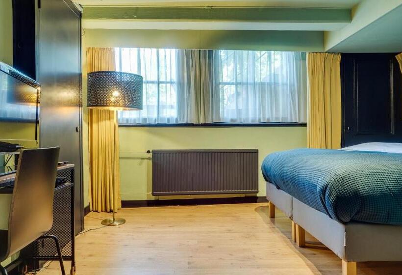 اتاق لوکس خانوادگی, Seventyfive