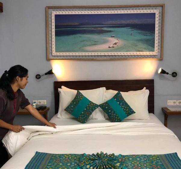 带大床的豪华间, Wae Molas