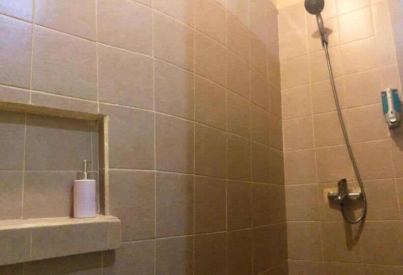 带露台的标准房间, Wae Molas