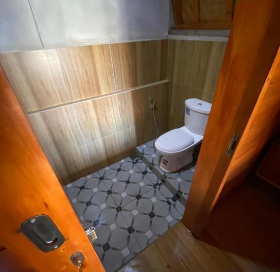 스탠다드 룸 킹사이즈 침대, Batur Bamboo Cabin By Ecommerceloka