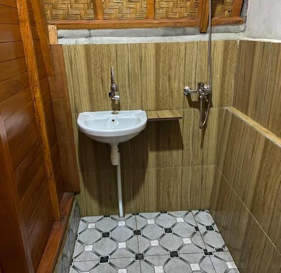 חדר דחוקס עם מיטת קינג, Batur Bamboo Cabin By Ecommerceloka