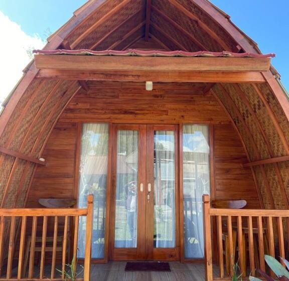 חדר דחוקס עם מיטת קינג, Batur Bamboo Cabin By Ecommerceloka