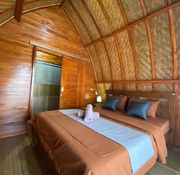스탠다드 룸 킹사이즈 침대, Batur Bamboo Cabin By Ecommerceloka