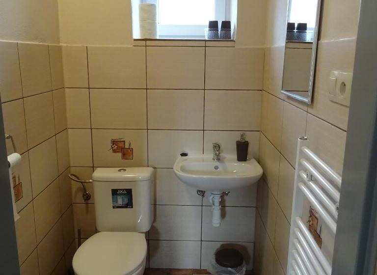 スタンダードスタジオ, Penzión Vian