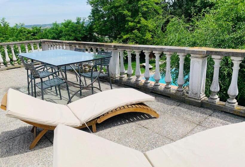 سوئیت با بالکن, B&b La Villarella Dei Tulipani