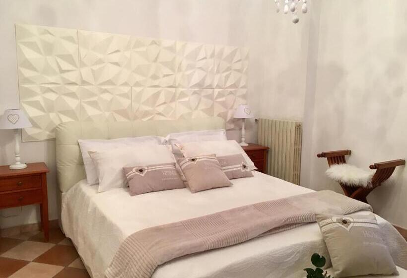 آپارتمان 1 خوابه با تراس, B&b La Villarella Dei Tulipani