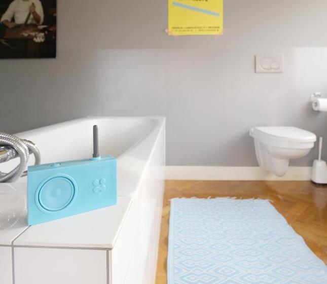 Deluxe Room, Cafe Modern