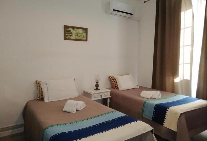 اتاق استاندارد چهار تخته, Casa Dona Joaquina