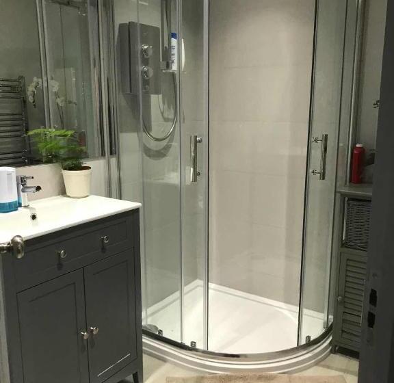 סטודיו דלוקס, Golden Cross Guesthouse