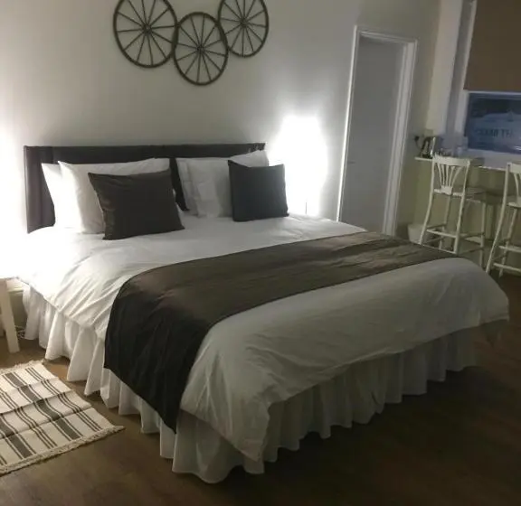 ファミリールーム, Good Intent Rooms