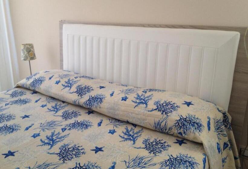 Номер Стандарт с Балконом, La Castellese