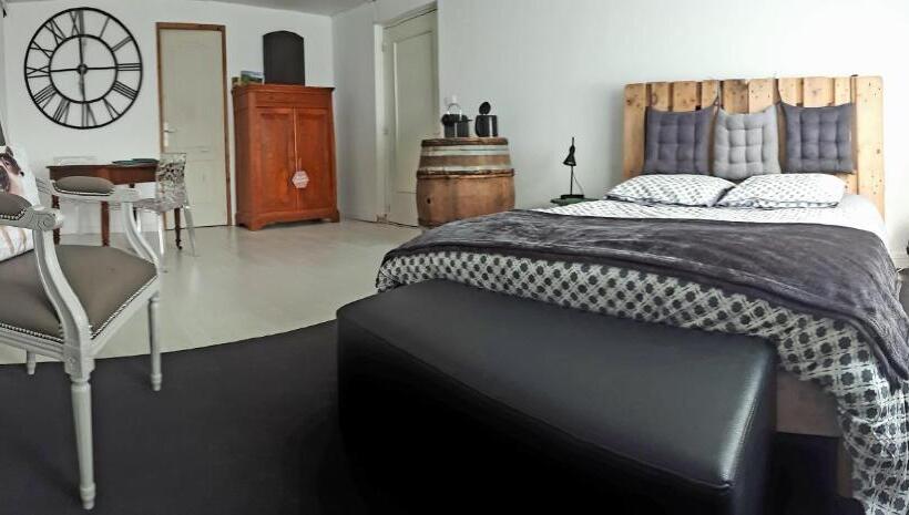 标准房带园景, Chambre Au Tonneau