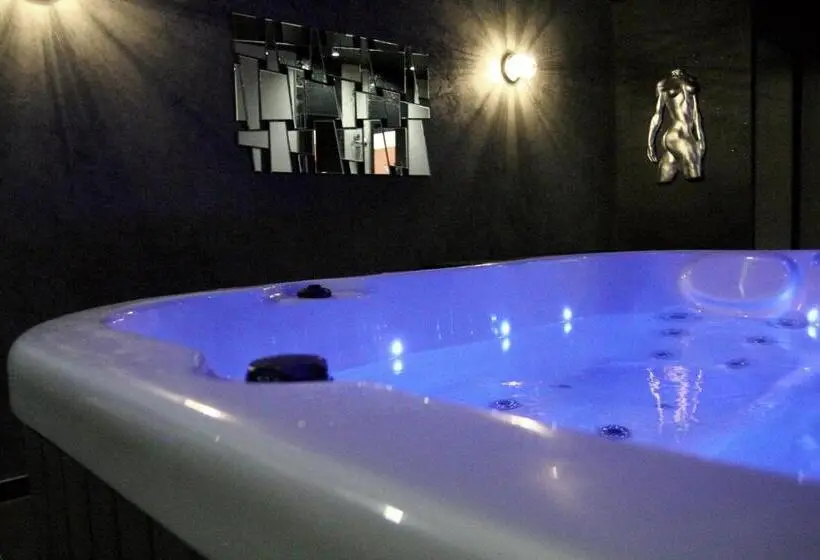 Suite mit Hydromassage, L Effet Spa