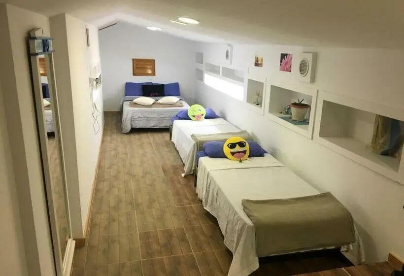 スタンダード４人部屋, Warung
