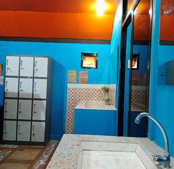 מיטה בחדר משותף, Adrianas Place Backpackers Panglao