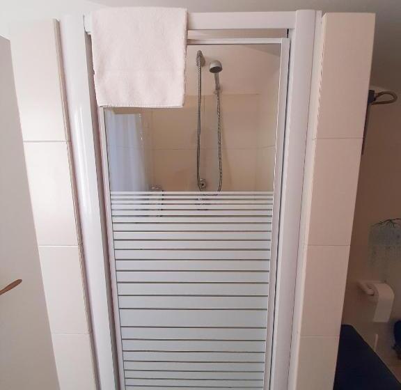 غرفة قياسية رباعية, Bed & Breakfast Il Ghiro