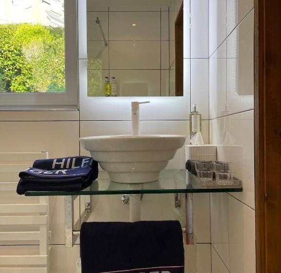 חדר סטנדרט עם מיטת קינג, Brig Y Don