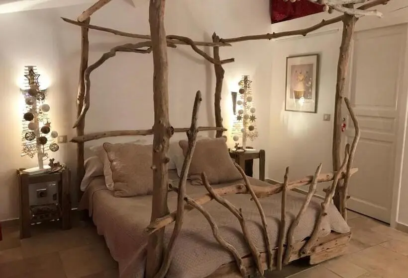 اتاق استاندارد با چشمانداز باغ, Cabanon De Camille