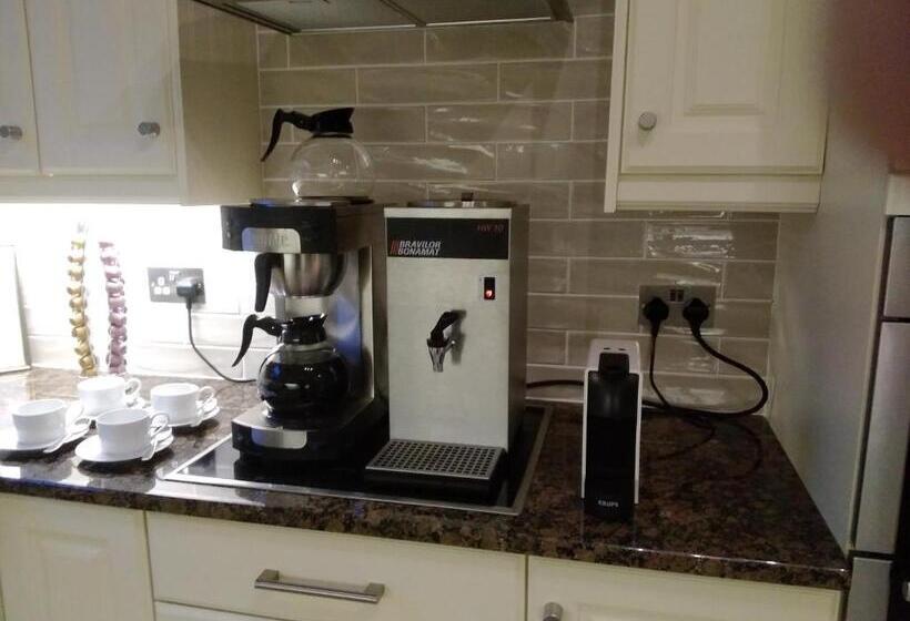 חדר סטנדרט עם מיטת קינג, Chine Side