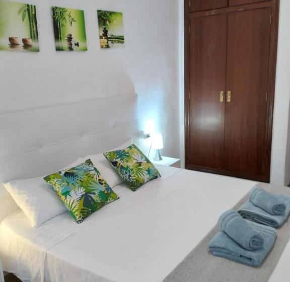 스탠다드 룸 공동 욕실, Love Alicante