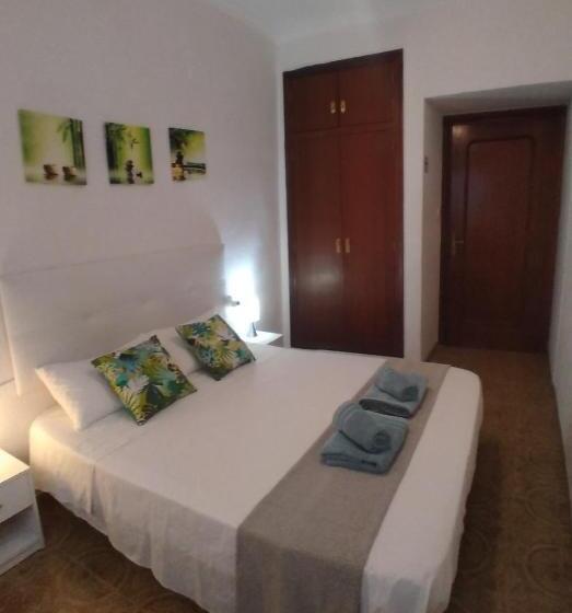 스탠다드 룸 공동 욕실, Love Alicante