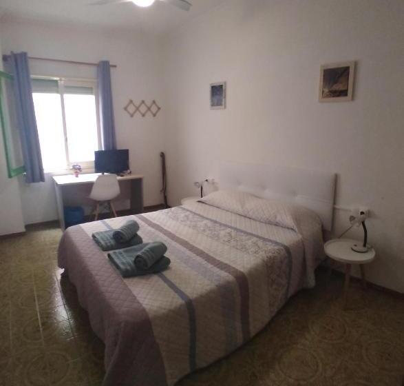 스탠다드 룸 공동 욕실, Love Alicante