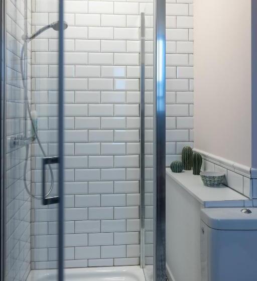 庭の見えるスタンダードトリプルルーム, B&b Destiny