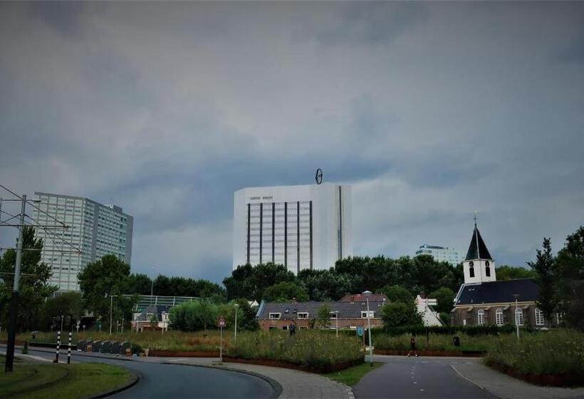 آپارتمان 1 خوابه با تراس, Gina S Garden House