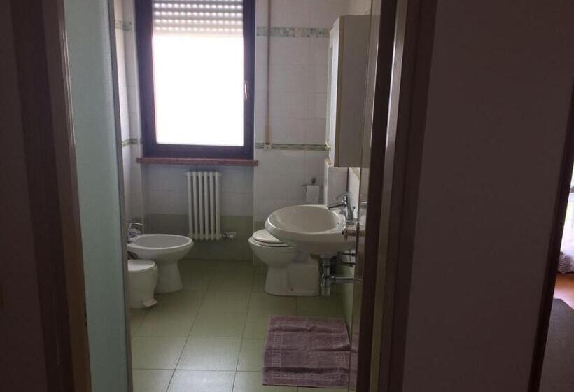 스탠다드 룸, Al Pontesel