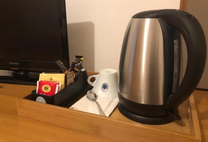 스탠다드 룸, Al Pontesel