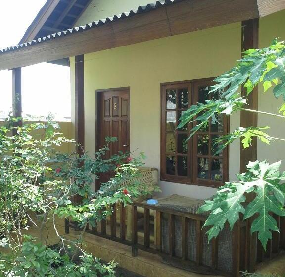 エコノミールーム, Arnel Bungalows