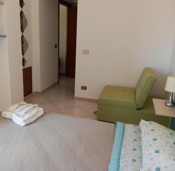 Номер Стандарт, La Casetta