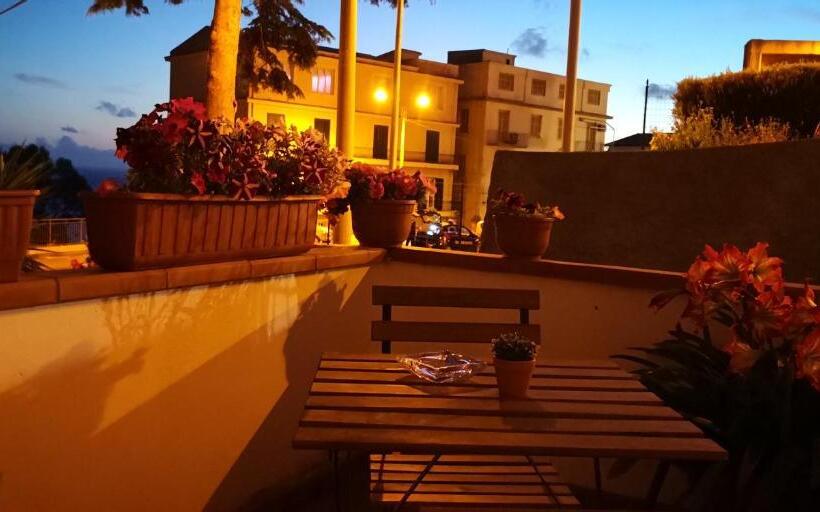 Номер Стандарт с Балконом, La Casetta