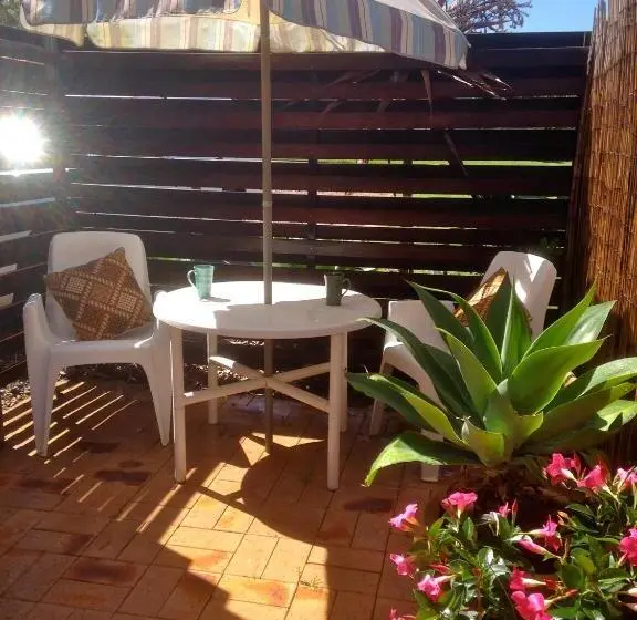 デラックススタジオ, Serenity Lodge For Couples