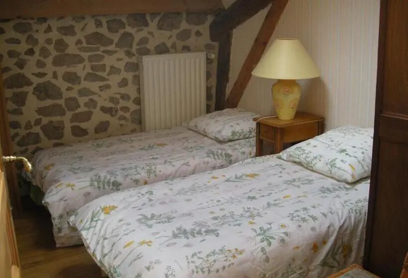 スタンダードルーム, Auberge Briassou