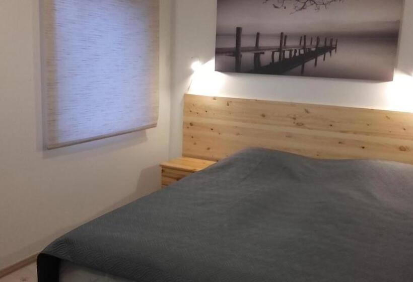 استودیو استاندارد با بالکن, Haavalehe Summer House