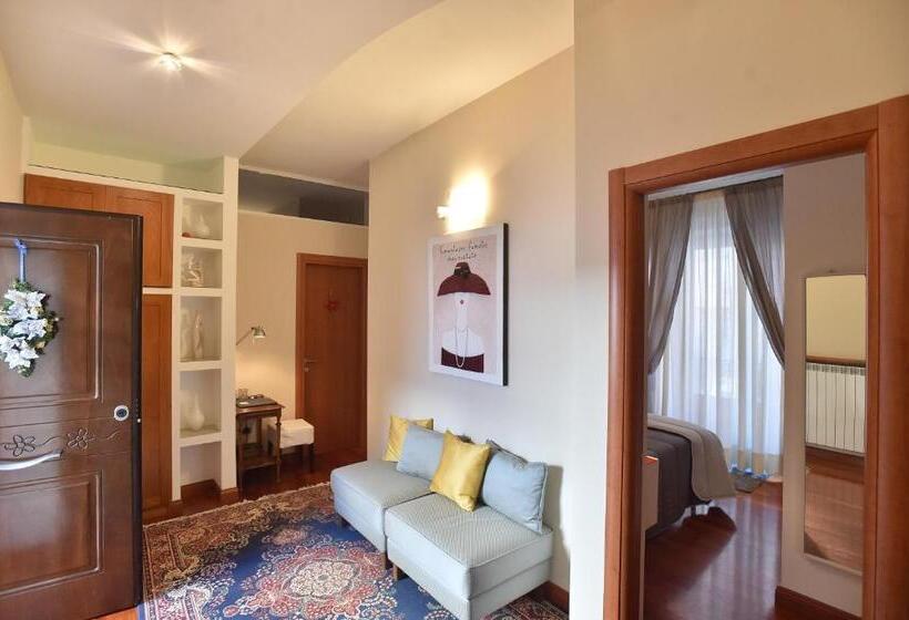 اتاق لوکس سه تخته, Residenza D Epoca B&b Celeste