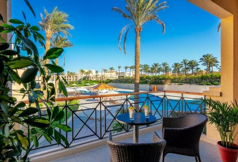 Deluxe Room Pool View