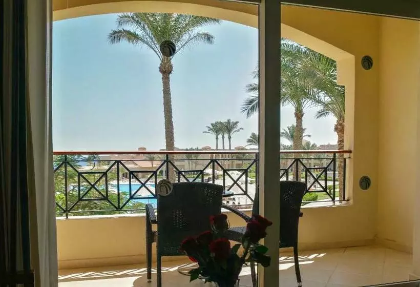 اتاق لوکس با چشم‌انداز دریا, Cleopatra Luxury Resort Sharm El Sheikh