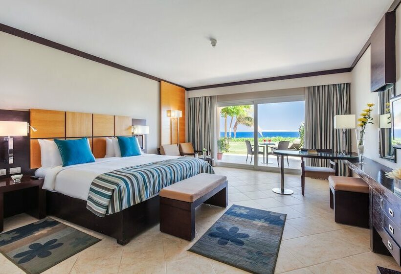 اتاق لوکس با چشم‌انداز دریا, Cleopatra Luxury Resort Sharm El Sheikh