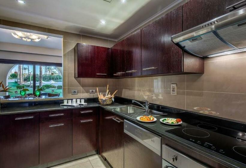 آپارتمان خانوادگی, Cleopatra Luxury Resort Sharm El Sheikh